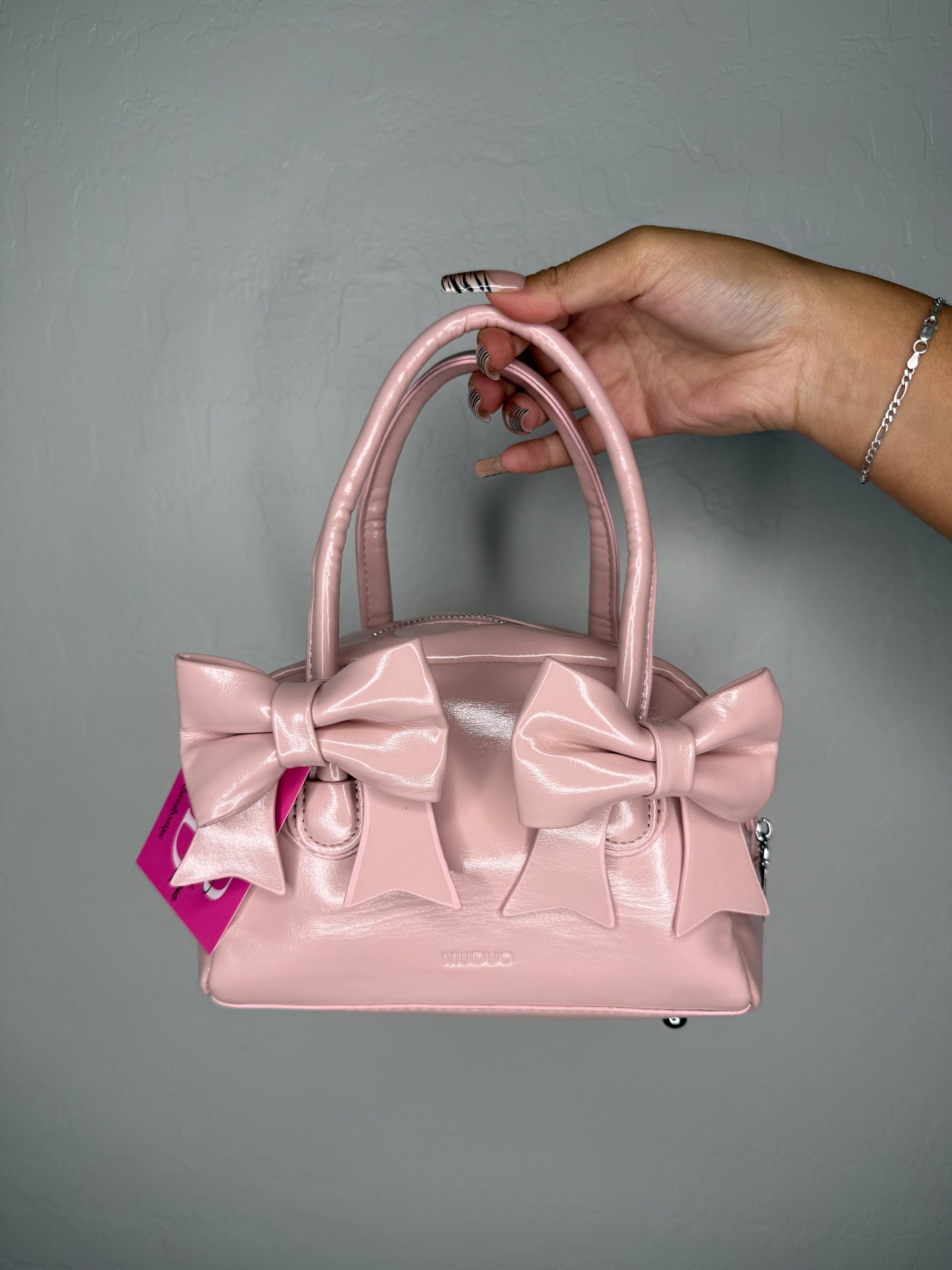 Handheld Bow Bag